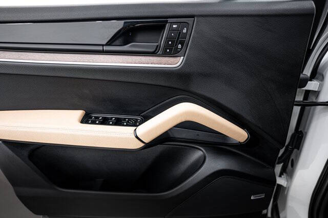 2025 Porsche Cayenne Coupe