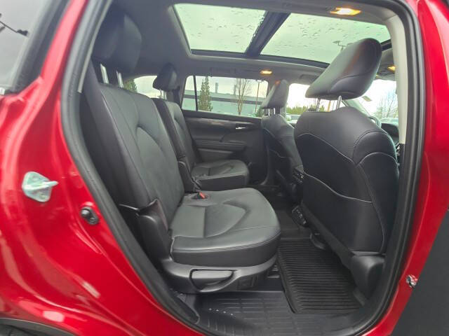 2021 Toyota Highlander Platinum