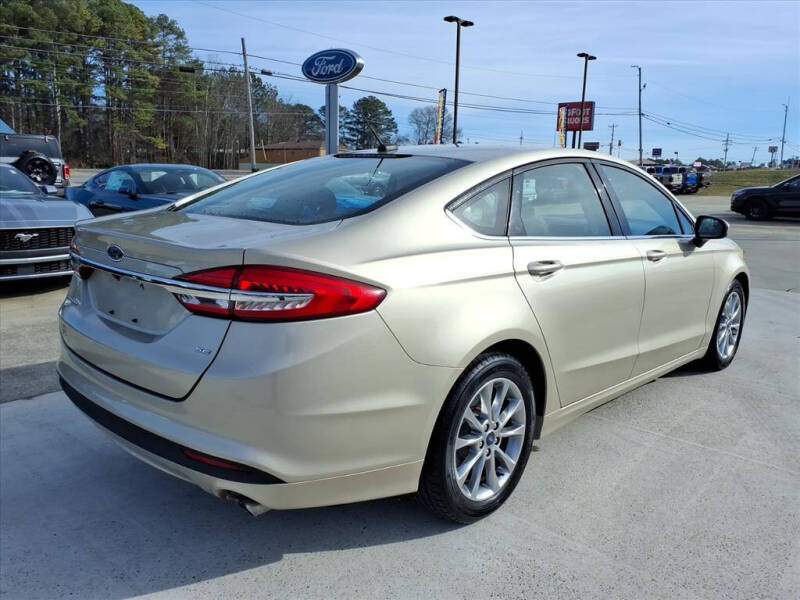 2017 Ford Fusion SE