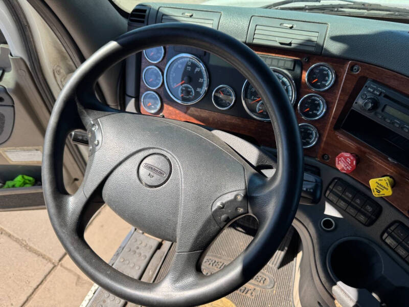 2016 Freightliner Evolution $18,291