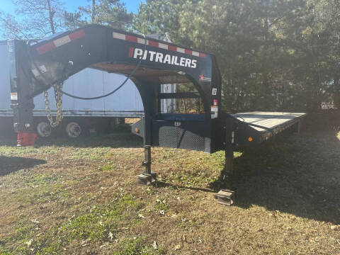 2023 PJ Trailers Gooseneck 3F492