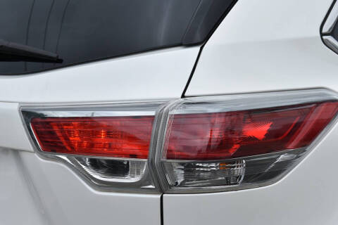 2016 Toyota Highlander Limited Platinum