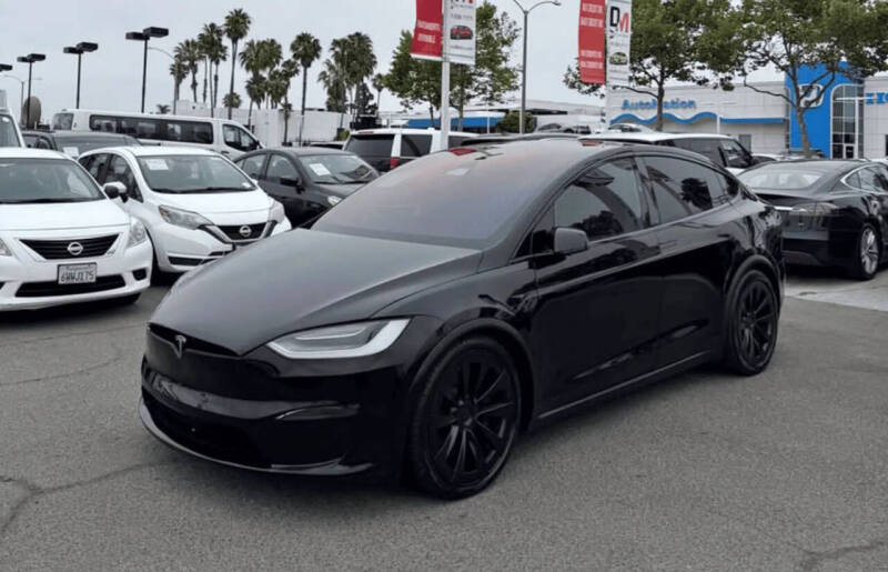 2023 Tesla Model X Standard Range