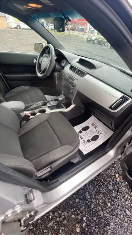 2009 Ford Focus SES