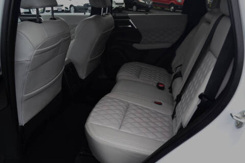 2024 Mitsubishi Outlander SEL