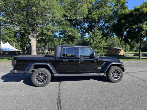 2022 Jeep Gladiator Overland