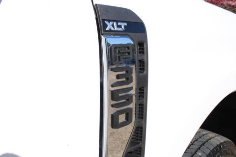 2025 Ford F-350 Super Duty XLT