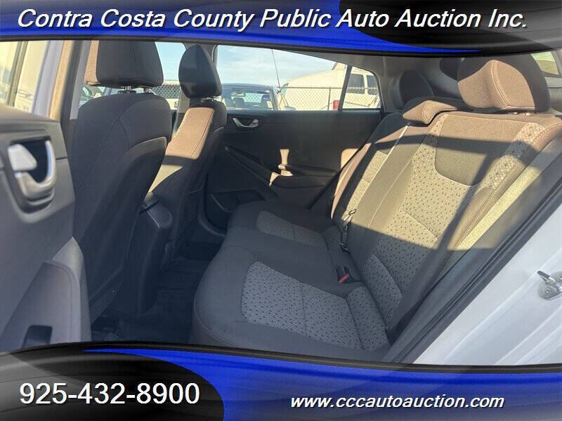 2018 Hyundai Ioniq Hybrid Blue