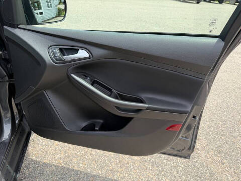 2017 Ford Focus SEL