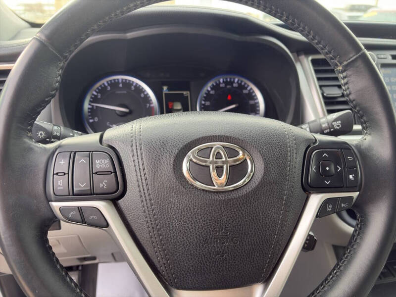 2017 Toyota Highlander XLE