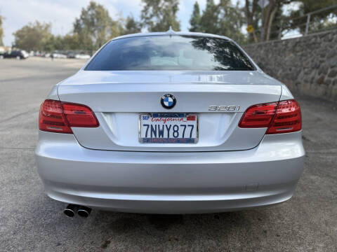 2012 BMW 3 Series 328i