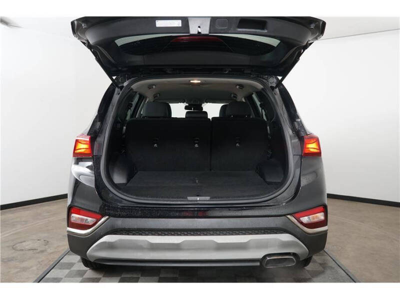 2019 Hyundai Santa Fe SE 2.4L