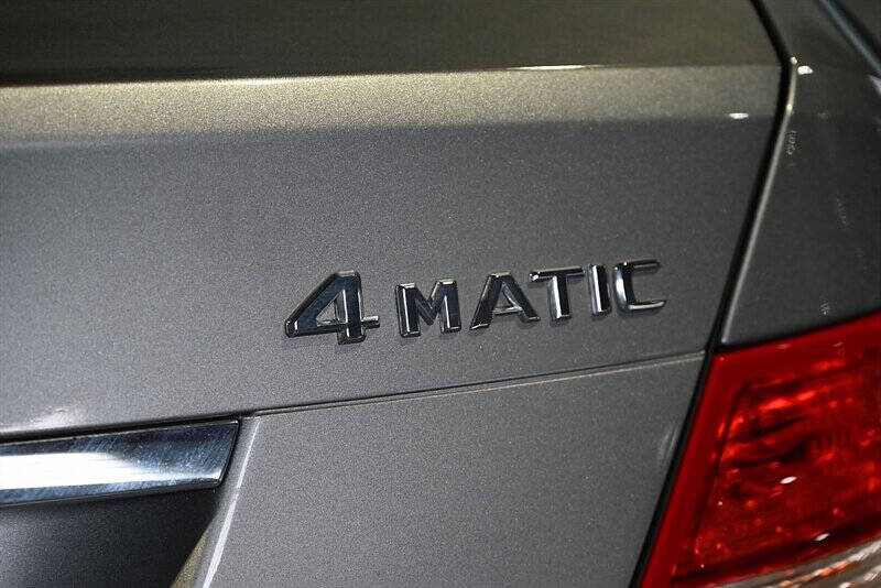 2009 Mercedes-Benz C-Class 17