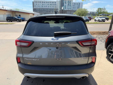 2024 Ford Escape Platinum