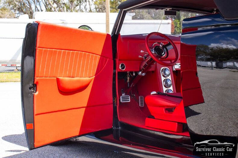 1937 Ford Cabriolet