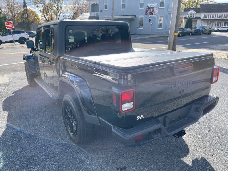 2022 Jeep Gladiator Altitude