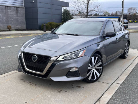 2020 Nissan Altima for sale at Bavarian Auto Gallery in Bayonne NJ