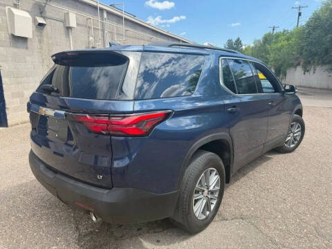 2022 Chevrolet Traverse LT Cloth