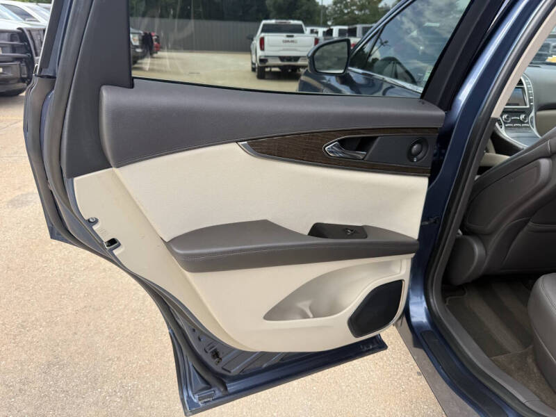 2019 Lincoln Nautilus Reserve