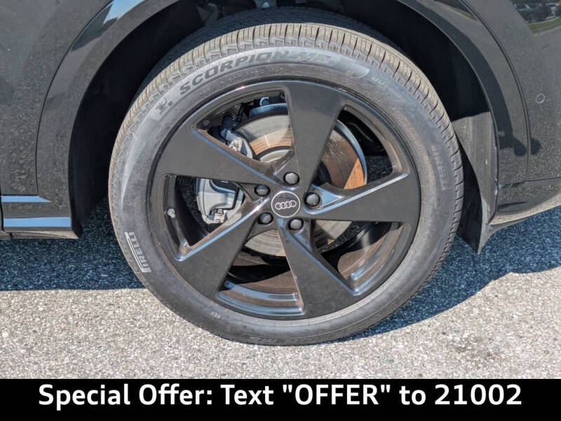 2025 Audi Q5 quattro Premium Plus TFSI