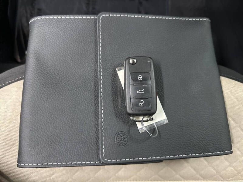 2019 Volkswagen Beetle Convertible 2.0T SE