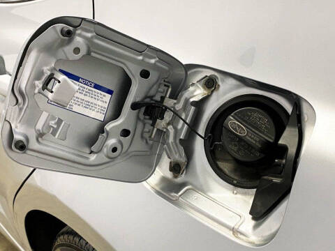 2022 Toyota Camry Hybrid XLE