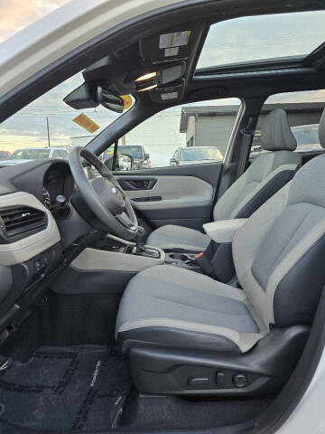 2025 Subaru Forester Premium