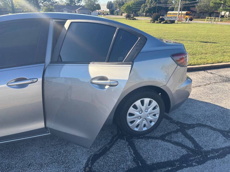 2013 Mazda MAZDA3 i Sport