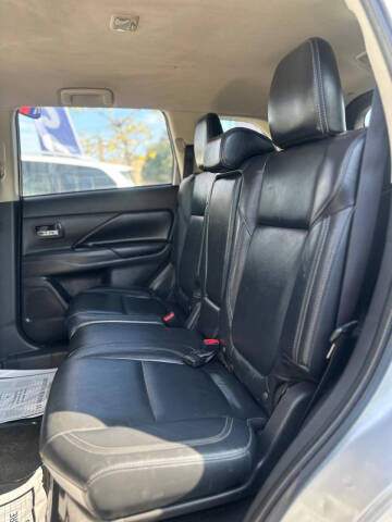 2020 Mitsubishi Outlander