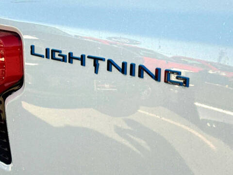 2022 Ford F-150 Lightning Lariat