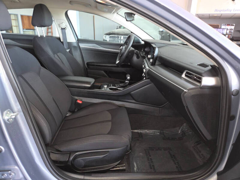 2023 Kia K5 LXS