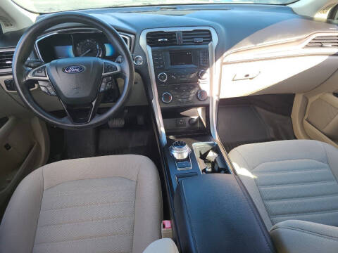 2018 Ford Fusion Hybrid SE