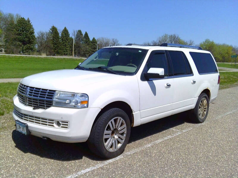 2012 Lincoln Navigator Base's photo