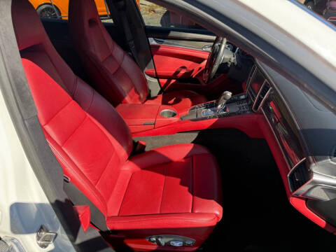 2014 Porsche Panamera Turbo Executive