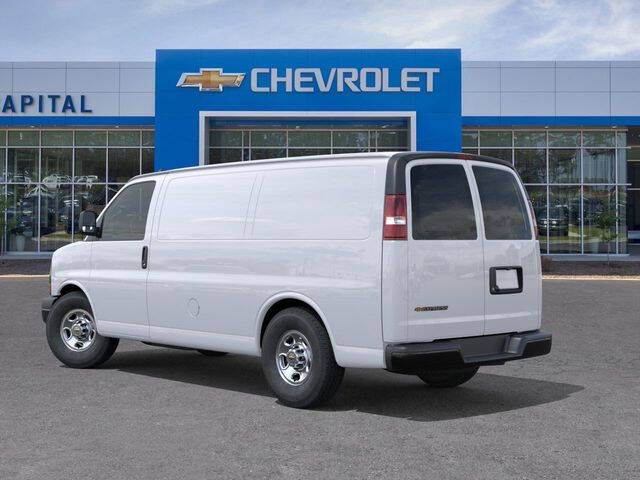 2025 Chevrolet Express 2500