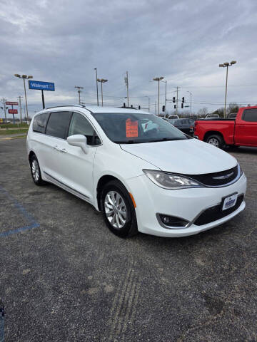 2020 Chrysler Pacifica Touring L