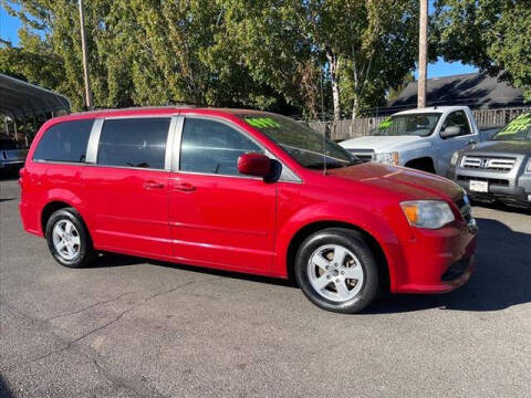 2012 Dodge Grand Caravan for sale at steve and sons auto sales in Happy Valley OR