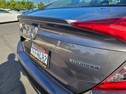 2017 Honda Civic Touring