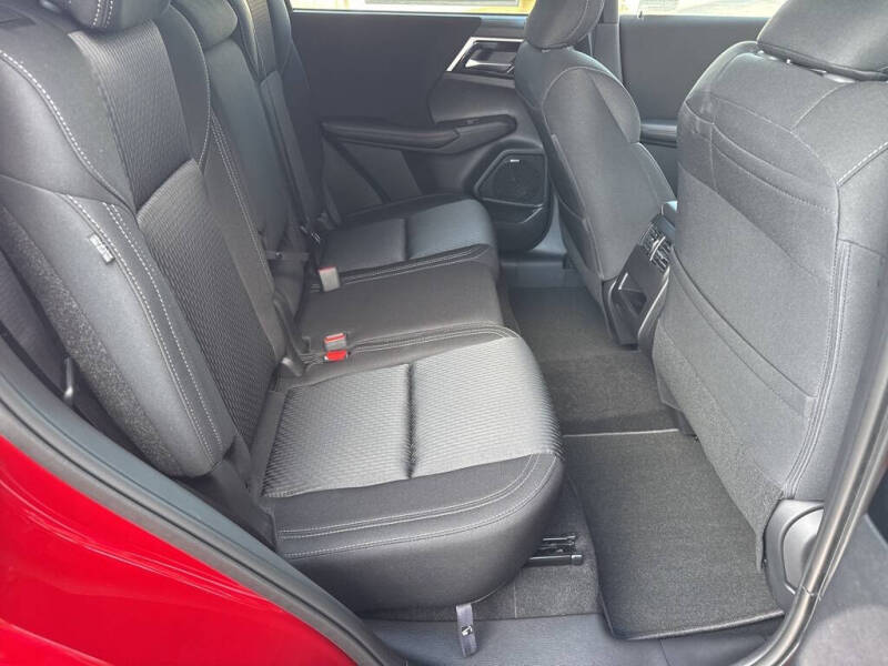 2025 Mitsubishi Outlander ES