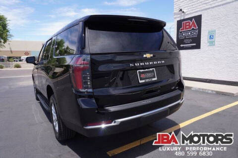 2025 Chevrolet Suburban LT