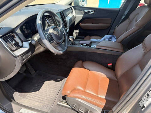 2019 Volvo XC60 T5 Momentum