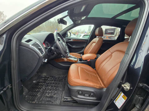 2012 Audi Q5 2.0T quattro Premium