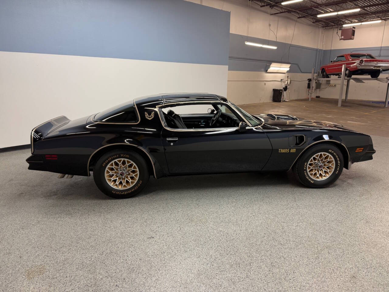 1977 Pontiac Firebird 19