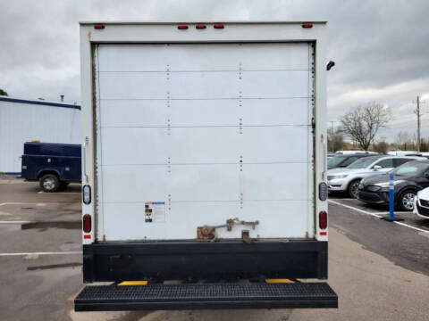 2017 Ford E-Series E-450 SD