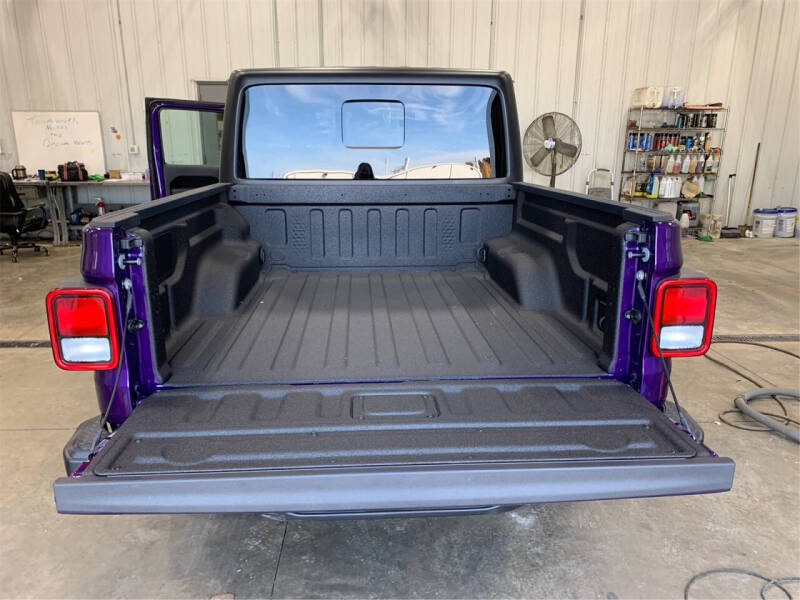 2026 Jeep Gladiator Sport S