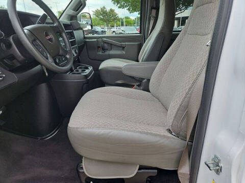 2025 GMC Savana LT 3500