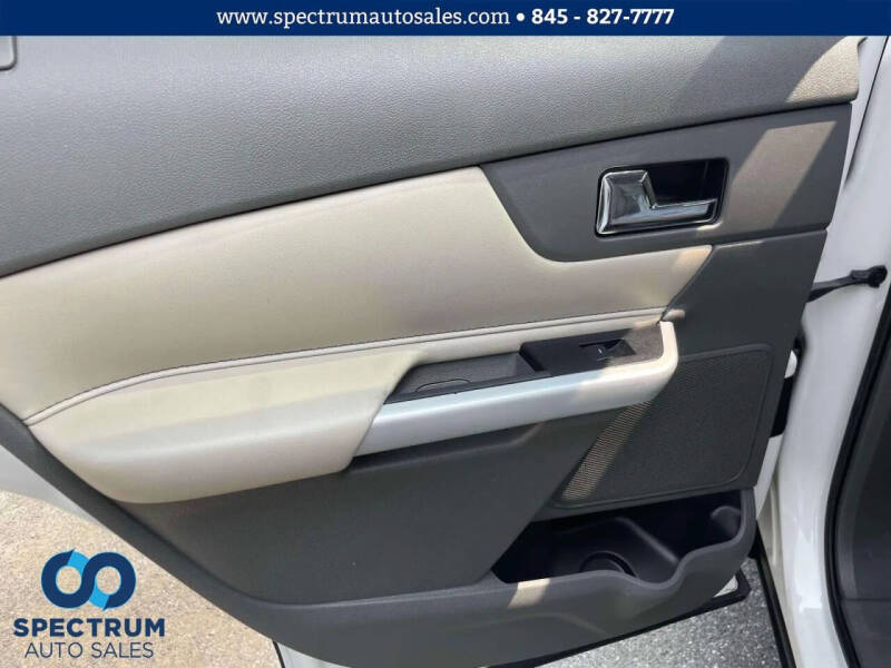 2013 Ford Edge SE