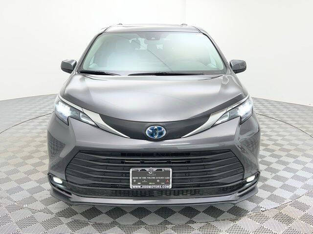 2025 Toyota Sienna