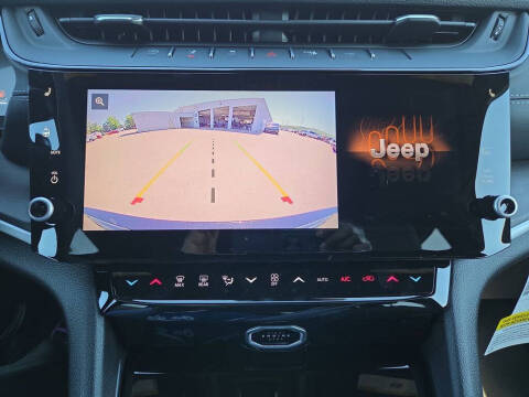 2026 Jeep Grand Cherokee Altitude