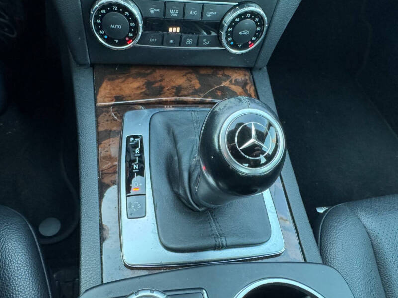 2012 Mercedes-Benz C-Class C 300 Luxury 4MATIC